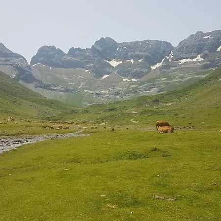 Apartment Le Bleu - Chaleureux - Calme - Emplacement Parfait Cauterets